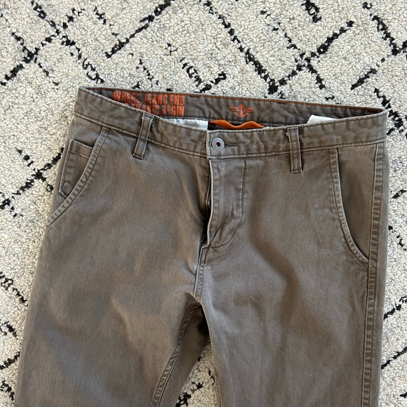 Dockers Slim Tapered Khaki Pants by Levi’s W32 L32 - Picture 7 of 7